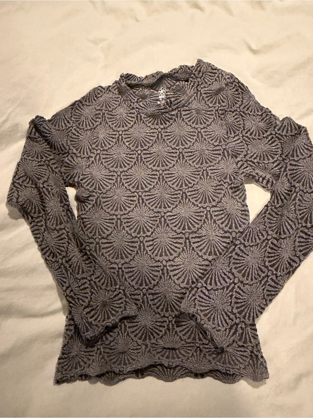 Textured Long Sleeve Knit Top - Gray